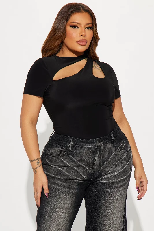 keilani-short-sleeve-bodysuit-black