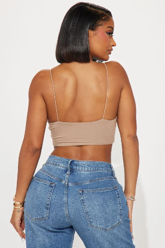 kiki-super-cropped-top-mocha