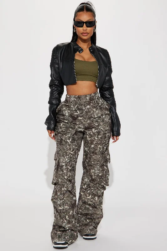 kiki-super-cropped-top-olive