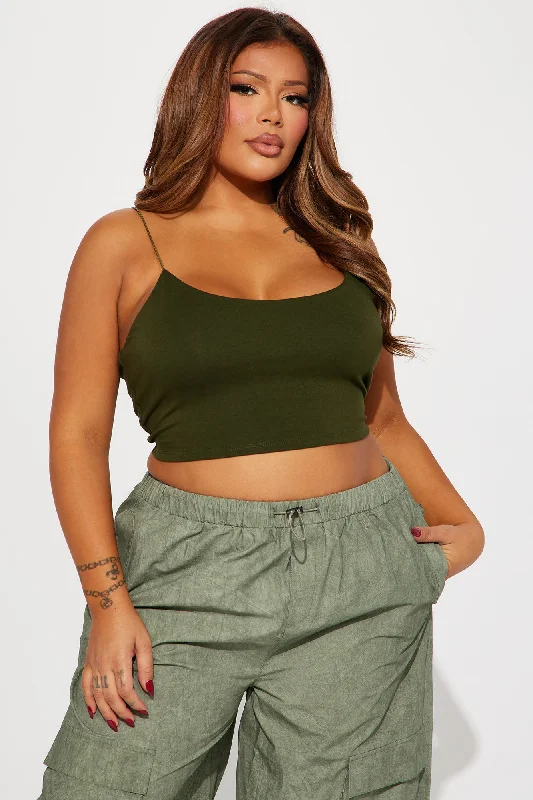 kiki-super-cropped-top-olive