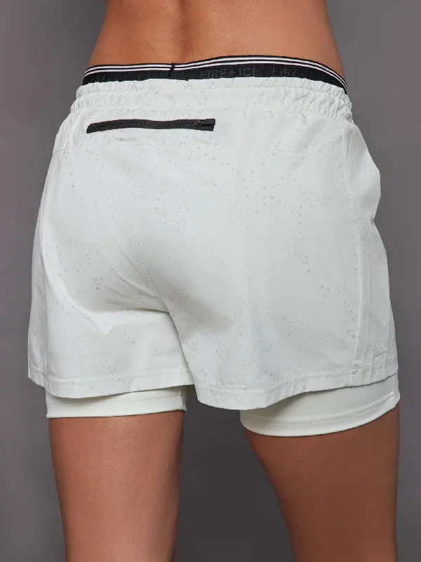 lilo4-102-white