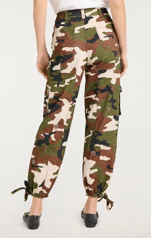 love-camo-zola-pant-in-classic-multi