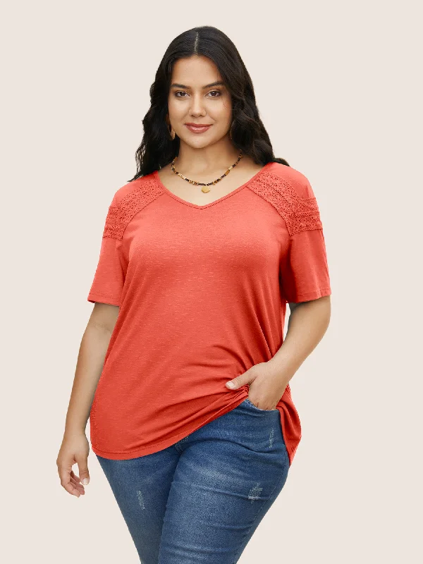 plain-v-neck-lace-panel-t-shirt-1