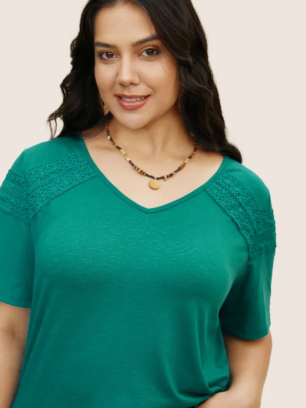 plain-v-neck-lace-panel-t-shirt-1