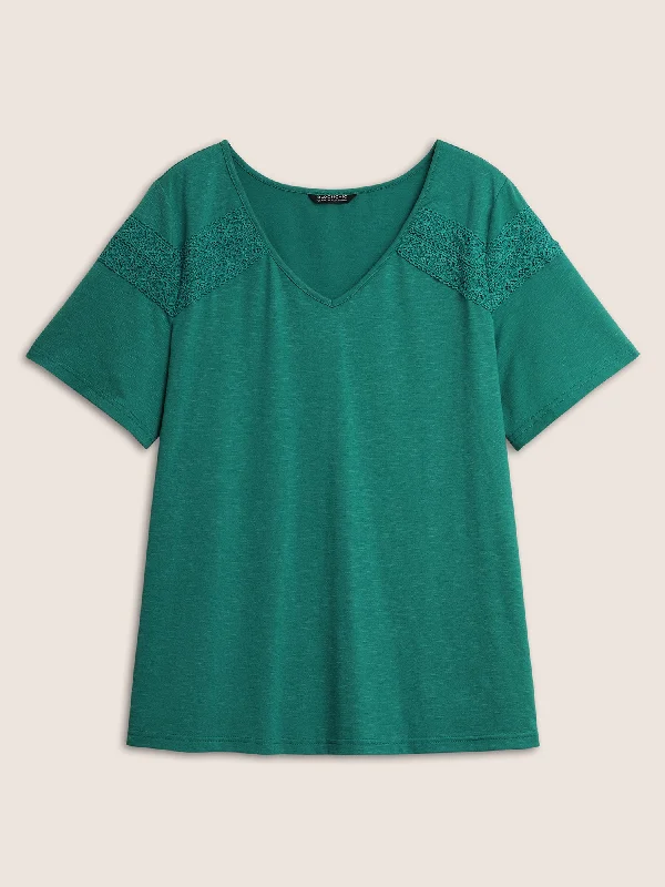 plain-v-neck-lace-panel-t-shirt-1