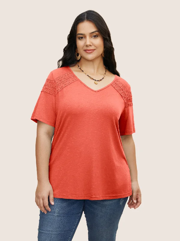 plain-v-neck-lace-panel-t-shirt-1