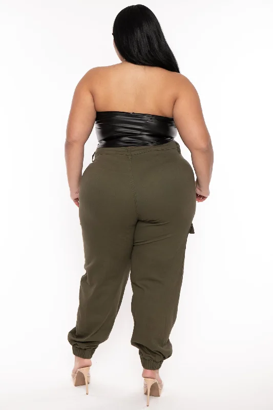 plus-size-good-vibes-multi-pockets-jogger-olive