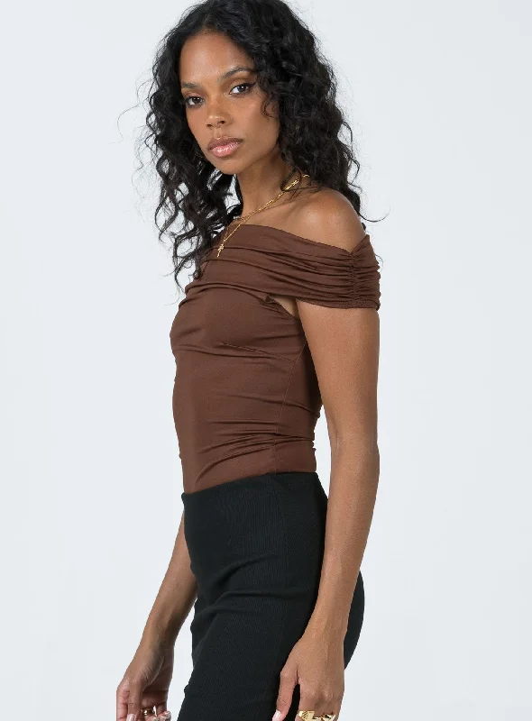 stocklin-off-shoulder-bodysuit-chocolate