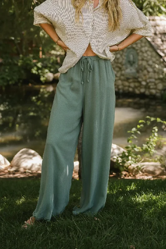 Tatum Woven Pants in Green