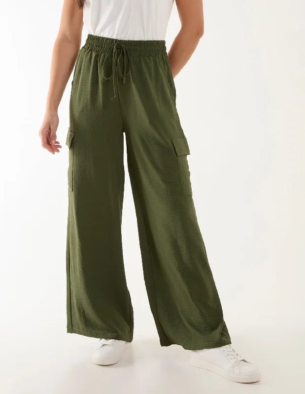 wide-leg-combat-trouser