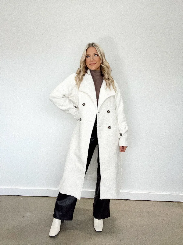 winter-wonderland-trench-coat